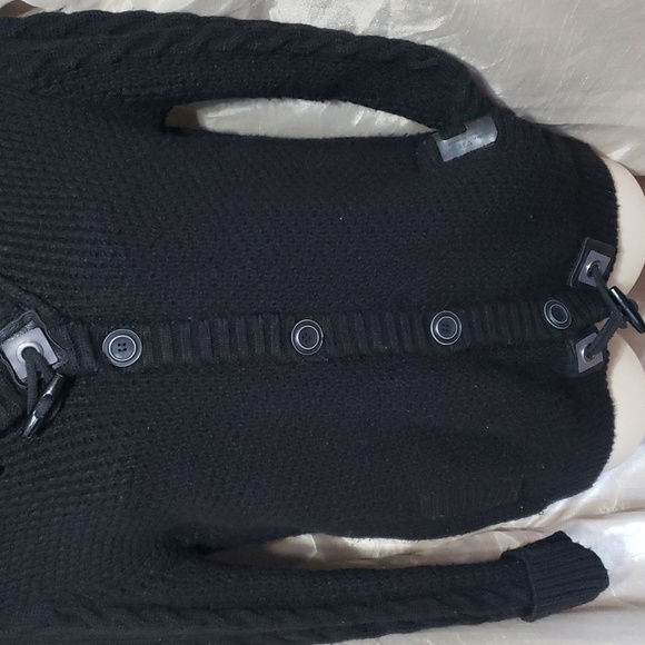 Vercini. Absolutely Beauty Black Cable Knit & Faux Fur Collared Cardigan. 2XL - Picture 5 of 16